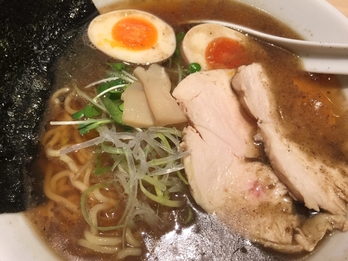 「特製煮干しらーめん」@鶏湯らーめん 酉圓屋の写真