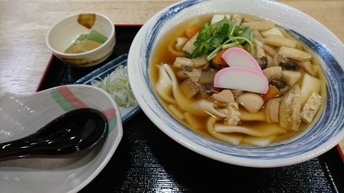 「上州名物おっきりこみうどん 950円」@はや味の写真