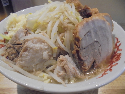 「小ブタ　８５０円」@ラーメン 登良治郎の写真