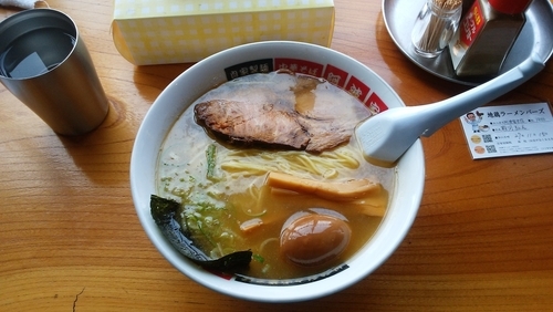 「塩ラーメン大盛＋煮玉子」@中華そば 阿波家の写真