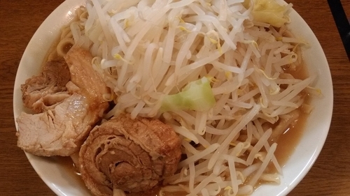 「ラーメン（麺まし700g）」@眞久中の写真