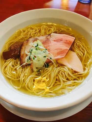 「鶏しおラーメン」@らーめん専門 うしおととりの写真