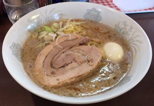 「ガンジャラーメン＋ライス(730円＋100円)」@ラーメン ひかりの写真
