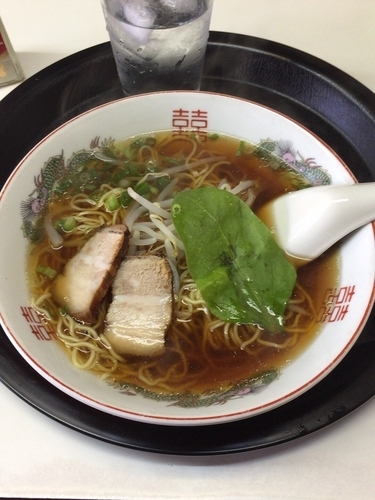 「関東風しょうゆラーメン」@松秀食堂の写真