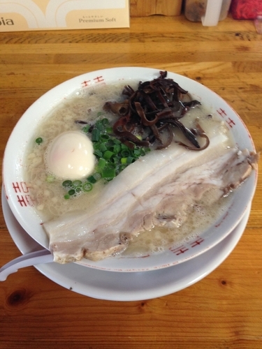 「塩の豚骨らーめん  替玉(ラーパス)」@中華そば専門 めんやいただきの写真