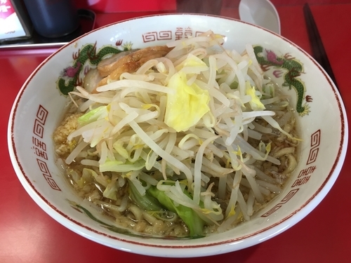 「ラーメン小 （にんにく＋野菜少し多め）」@赤ひげラーメンの写真