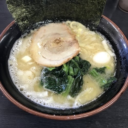 「感謝ラーメン（￥300）※」@横浜家系ラーメン すずき家の写真