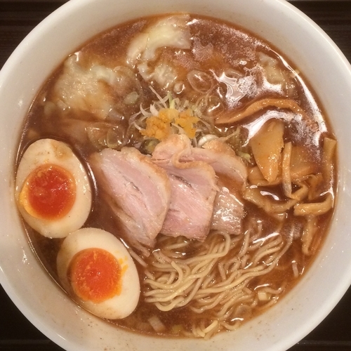 「ワンタン中華そば・小 ¥830円（ツイ割　味玉サービス）」@中華そば・つけ麺 タナカ90の写真