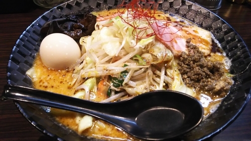 「【期間・数量限定】白湯坦々湯麺￥830＋煮玉子￥120」@麺屋 燦鶴の写真