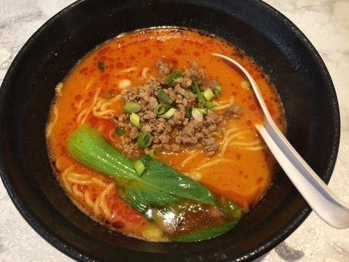 「激ウマ担々麺  734円」@上海酒家の写真