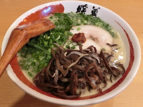 「特製博多ラーメン+きくらげ+ねぎバカ」@ラーメン暖暮 海老名店の写真