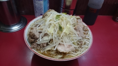 「大豚ダブル(ヤサイダブル)￥８００」@ラーメン二郎 目黒店の写真