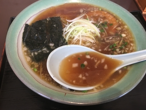 「醤油らーめん（675¥税込）」@こだわりのらーめん めん楽亭の写真