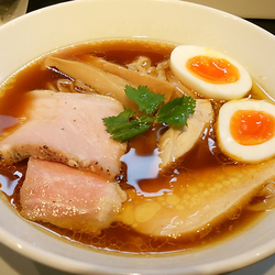 特製醤油ラーメン