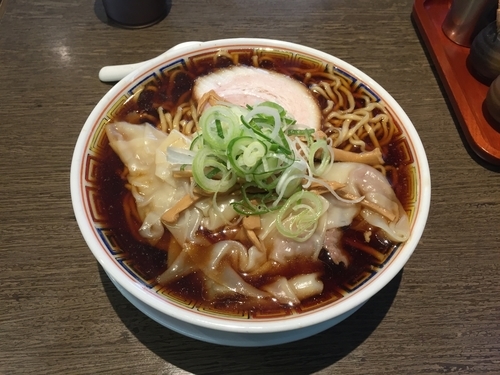 「雲呑中華そば（大盛）」@丸中華そばの写真