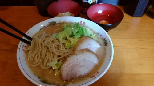 「ラーメン並　ショウガ生卵」@ファットンの写真