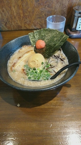 「九州らーめん全部入り」@九州らあめん どん きさろく 八柱店の写真