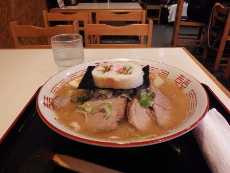 「ラーメン（味噌）」@ラーメン華龍の写真