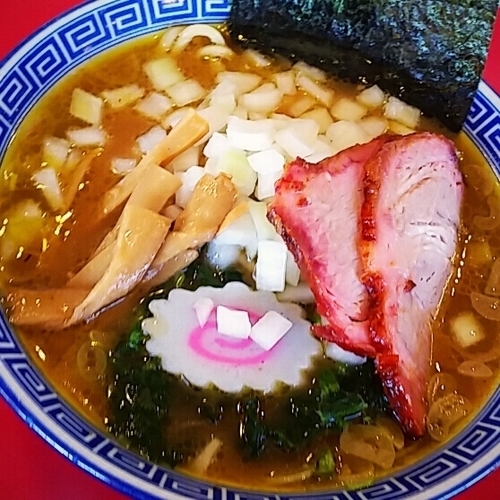 「ラーメン ７５０円＋タマネギ３０円」@ラーメンいっとくの写真