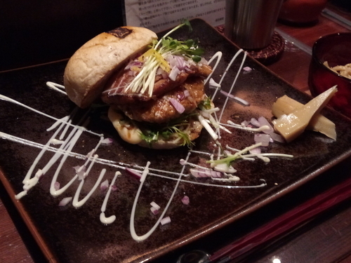 「【限定】繁田ハンバーガー　黒船」@つけ麺 繁田の写真