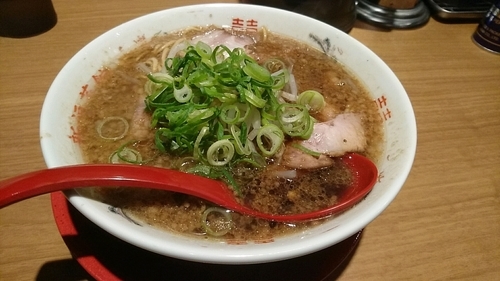 「こく旨 中華そば」@新福菜館 伊勢佐木町店の写真