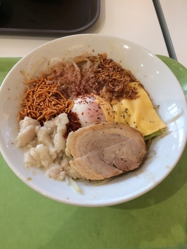 「まぜそば」@ジャンクガレッジ イオンレイクタウンmori店の写真