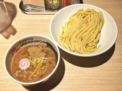 「つけめん(濃厚) 830円」@TOKYO UNDER GROUND RAMEN 頑者の写真