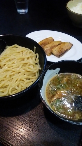 「つけ麺  黒  チャーシュートッピング」@つけ麺 白虎の写真