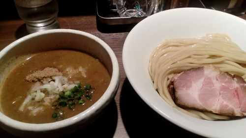 「豚骨魚介つけ麺（830円）+中盛（50円）」@つけ麺 一燈の写真