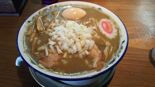 「特濃　煮干しそば＋味玉トッピング」@中華そば 弥惣吉の写真