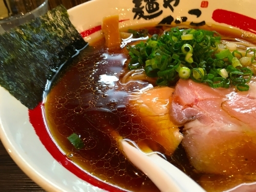 「醤油そば」@麺や でこの写真