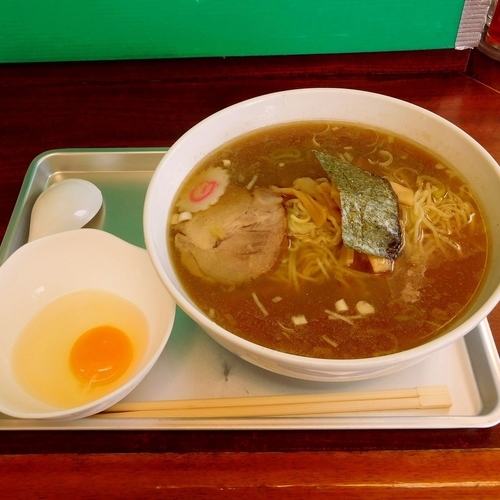 「中華麺（850円）＋生卵（50円）」@稲城大勝軒 五一の写真