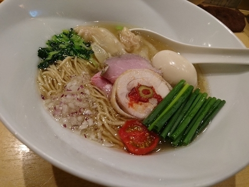 「特製塩そば」@饗 くろ㐂の写真