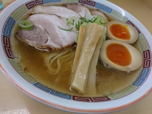 「特製塩ラーメン」@煮干鰮らーめん 圓の写真