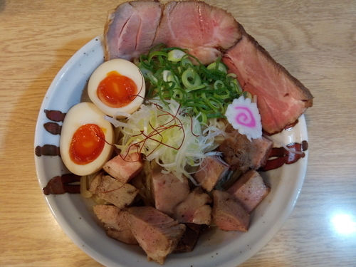 「特製魚介まぜそば」@らーめん 香澄 中崎町店の写真