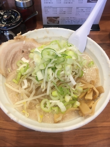 「ラーメン 薬味多め」@こってりらーめん なりたけ 池袋店の写真