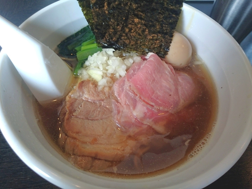 「特製煮干しそば」@陽はまたのぼるの写真