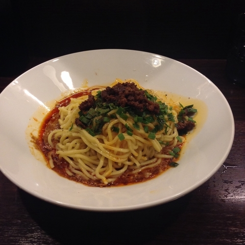 「汁なし坦々麺」@香噴噴 東京木場の写真