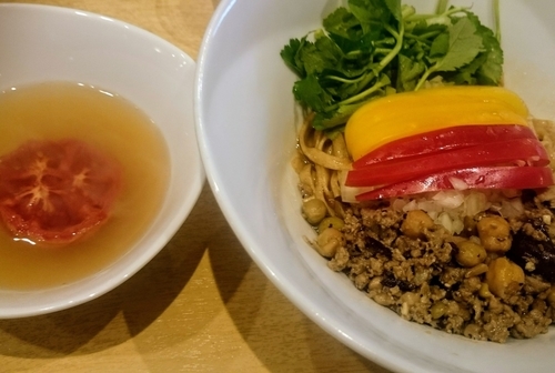 「松阪牛脂の和えつけそば（限定、１２００円）」@饗 くろ㐂の写真