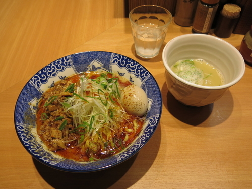 「汁なし担々麺（味玉）：820円」@中華そば 虎桜の写真