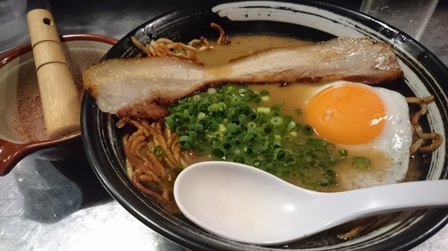 「目玉焼麺 大盛無料」@焼麺 劔の写真