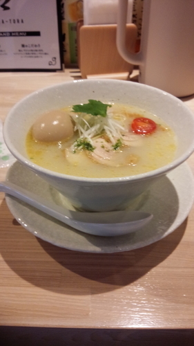 「特製鶏塩白湯」@鶏麺屋 虎々の写真