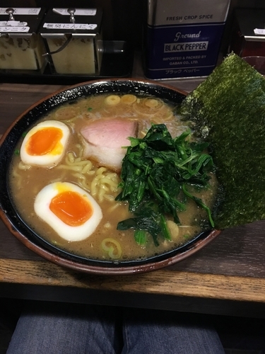 「のり玉ラーメン（麺硬め）」@神田ラーメン わいず 神田本店の写真