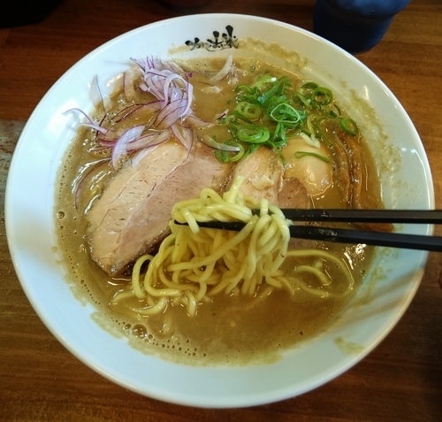 「濃厚ぶっつぶしラーメン(限定)＋かつお味玉 920円」@らーめん かつお拳の写真