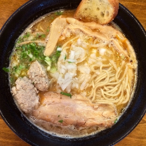 「鶏そば・醤油 ¥780円（大盛＋100円）」@はりけんラーメンの写真