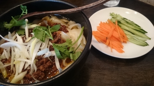 「じゃじゃ刀削麺」@刀削麺 張家 品川店の写真