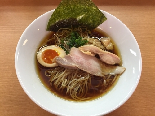 「弓削多醤油使用 中華そば」@麺処ろくめいの写真