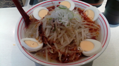 「塩卵麺（830円）+大盛（60円）」@蒙古タンメン中本 品川店の写真