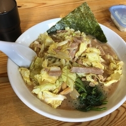 キャベチャーラーメン  850円