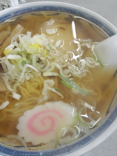 「ラーメン390円」@共進軒 万代店の写真